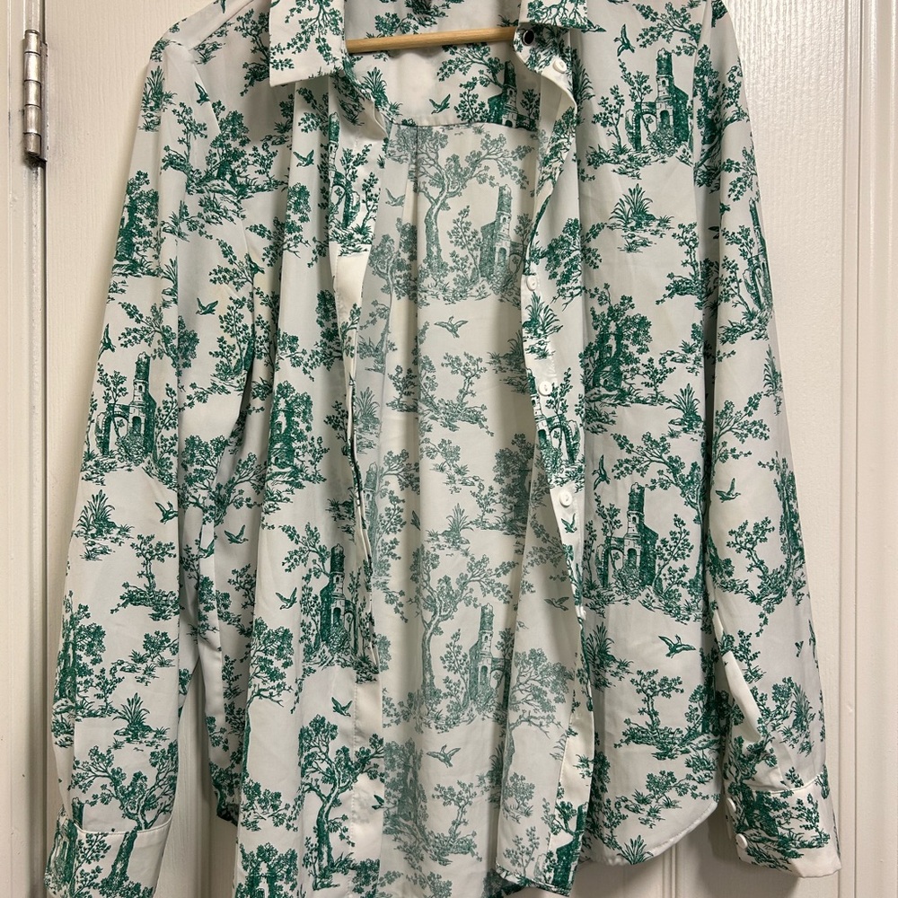 H&M Green and White Patterned Shirt